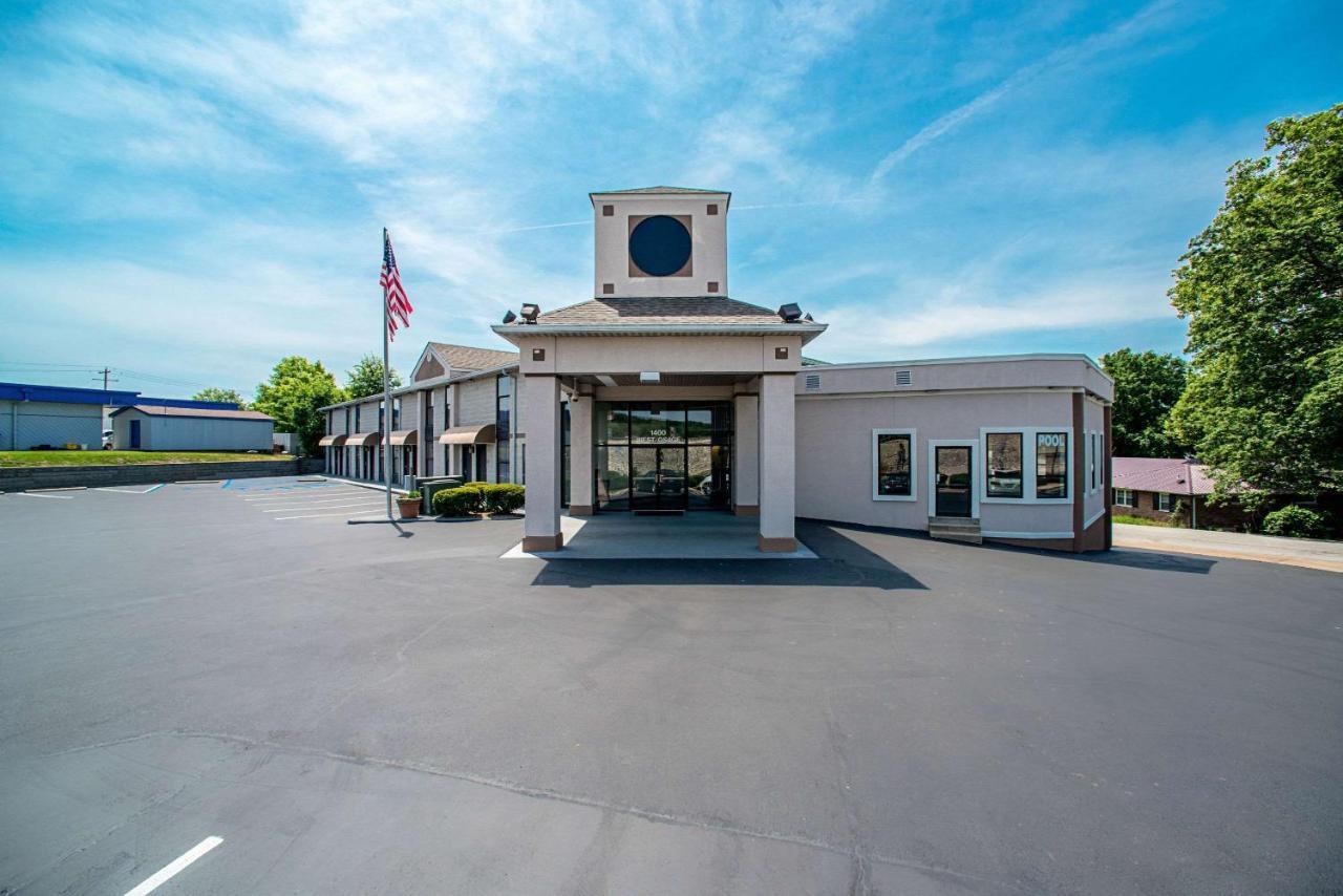 Quality Inn Near Six Flags St. Louis Pacific Exteriör bild